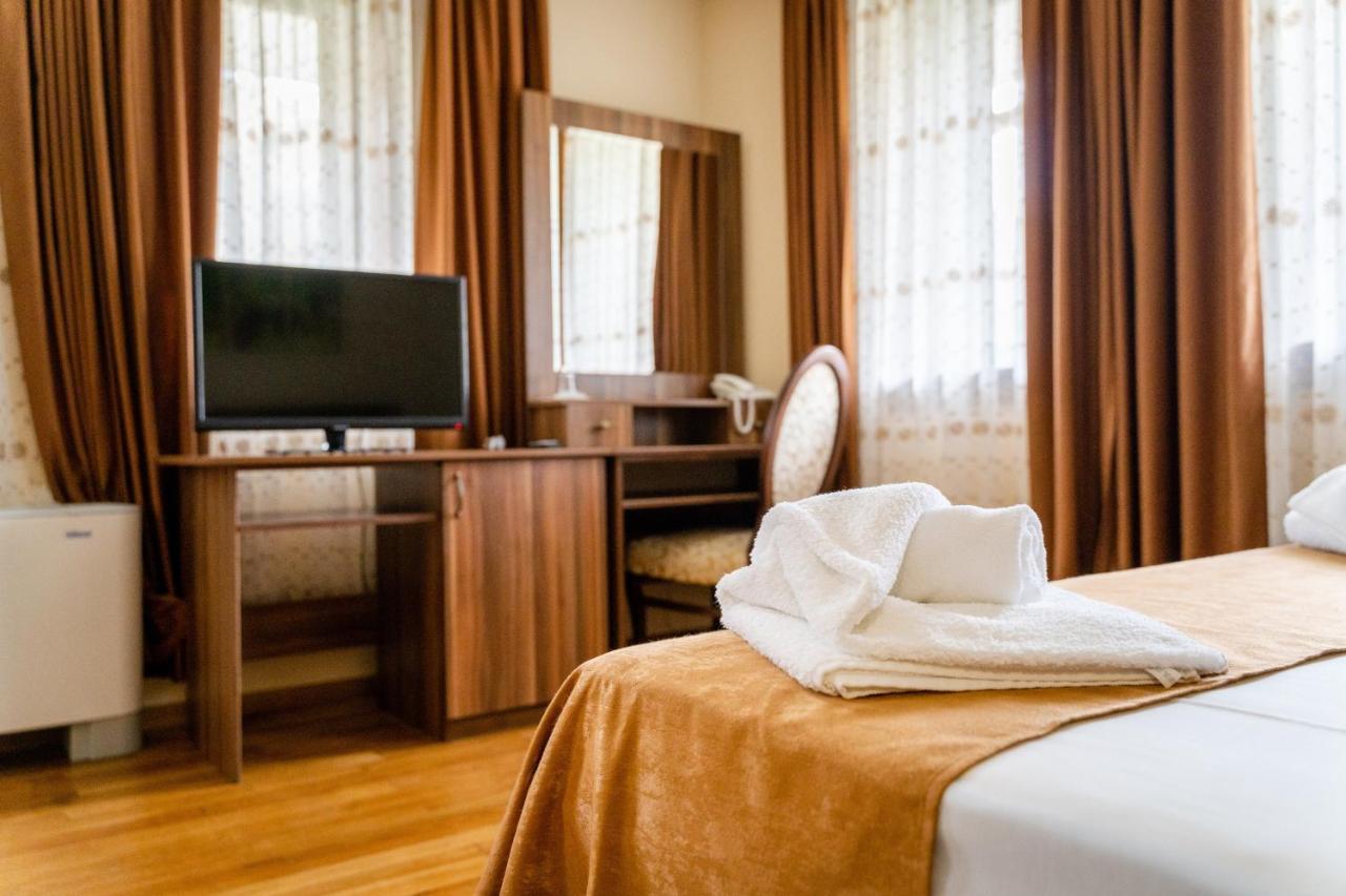 Hotel Rechen Rai Мелник Екстер'єр фото