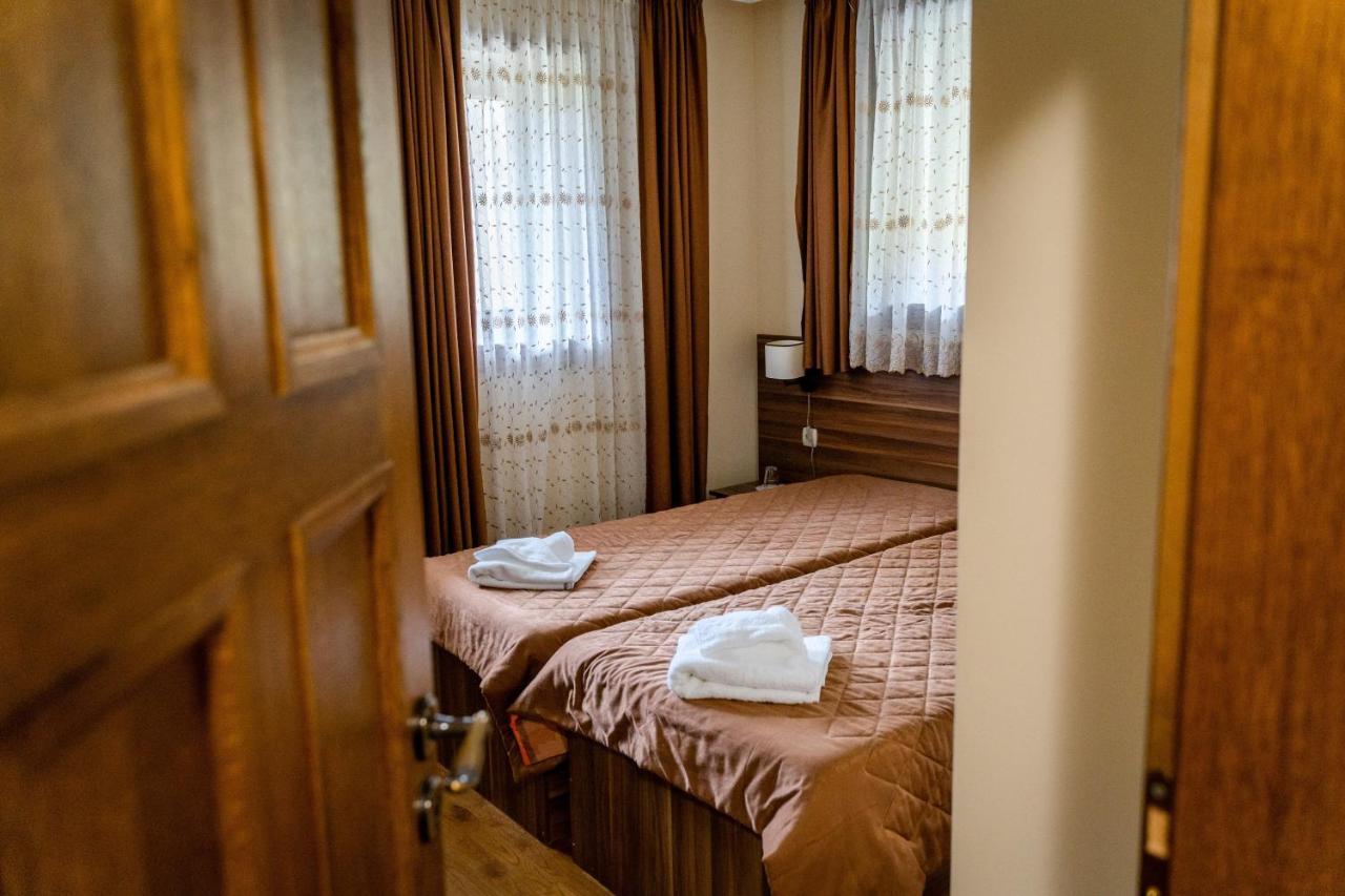 Hotel Rechen Rai Мелник Екстер'єр фото