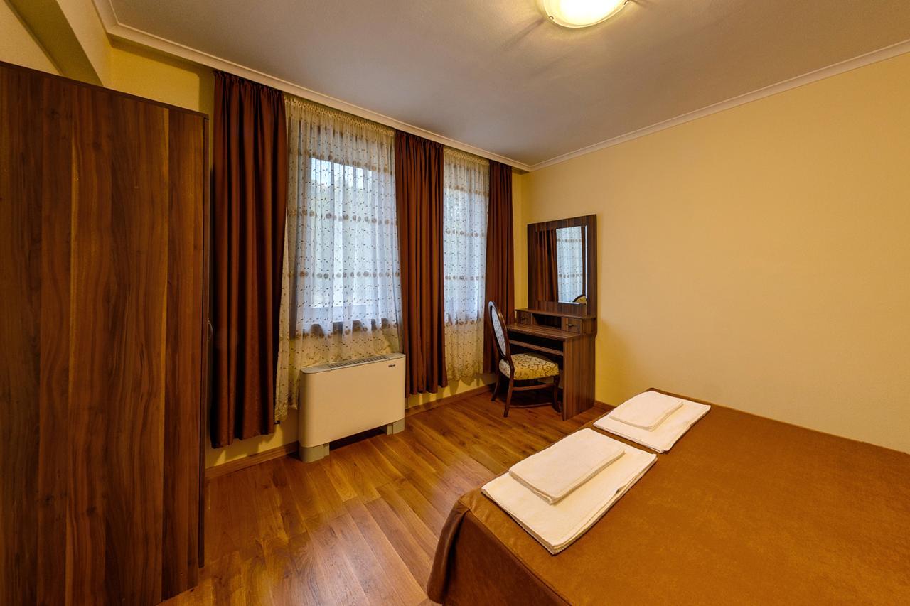 Hotel Rechen Rai Мелник Екстер'єр фото