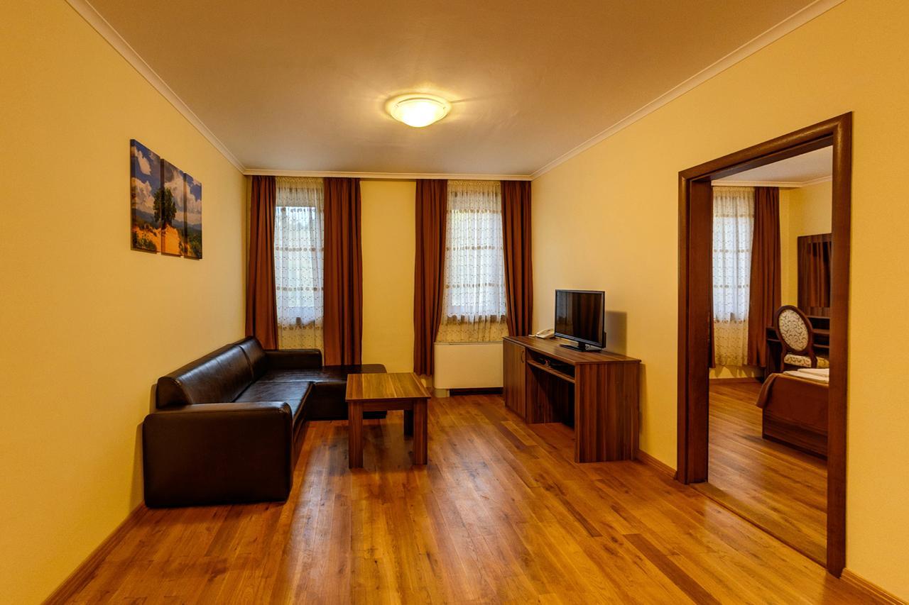 Hotel Rechen Rai Мелник Екстер'єр фото