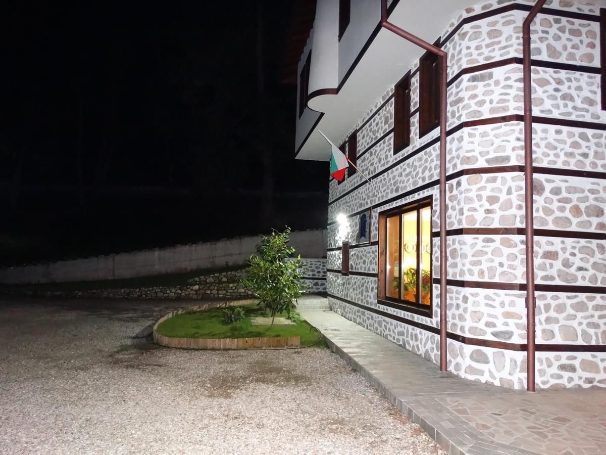 Hotel Rechen Rai Мелник Екстер'єр фото