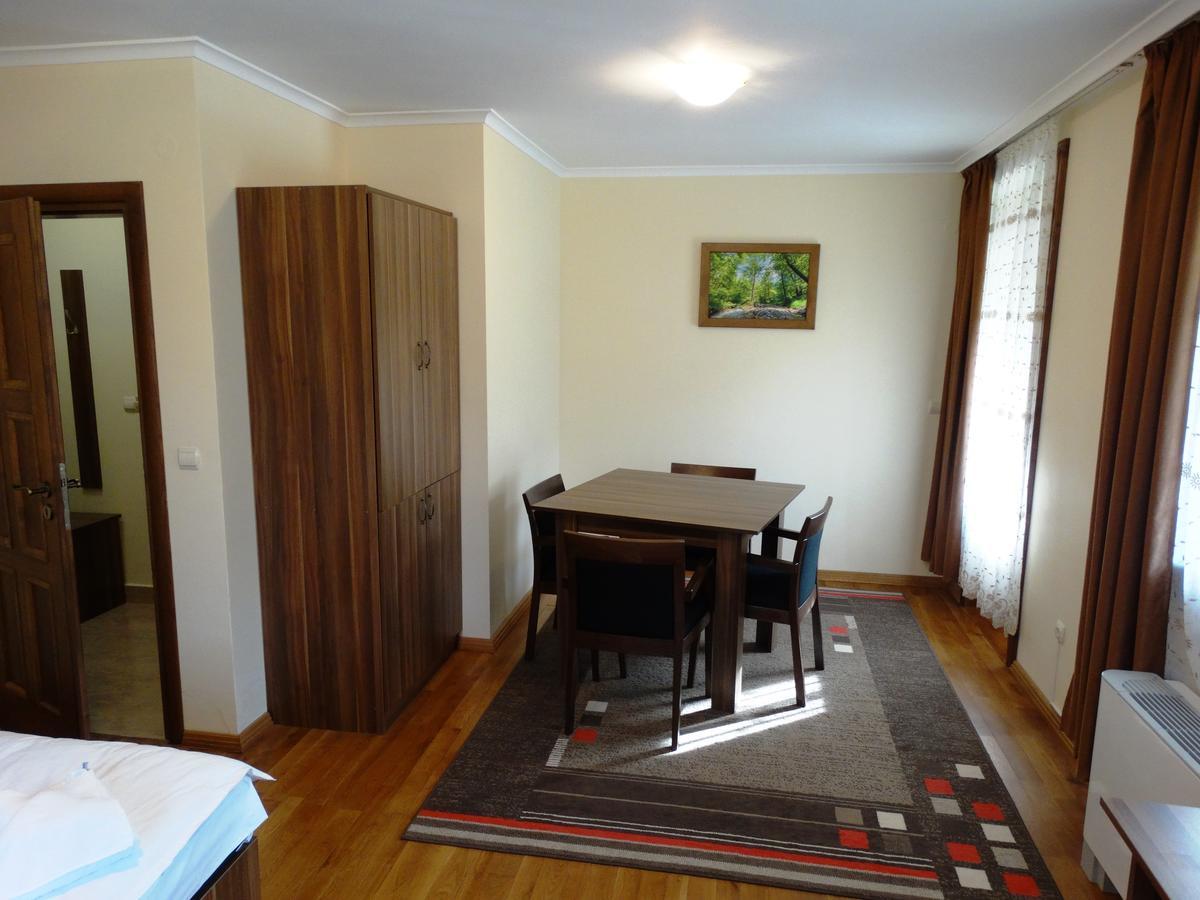 Hotel Rechen Rai Мелник Екстер'єр фото