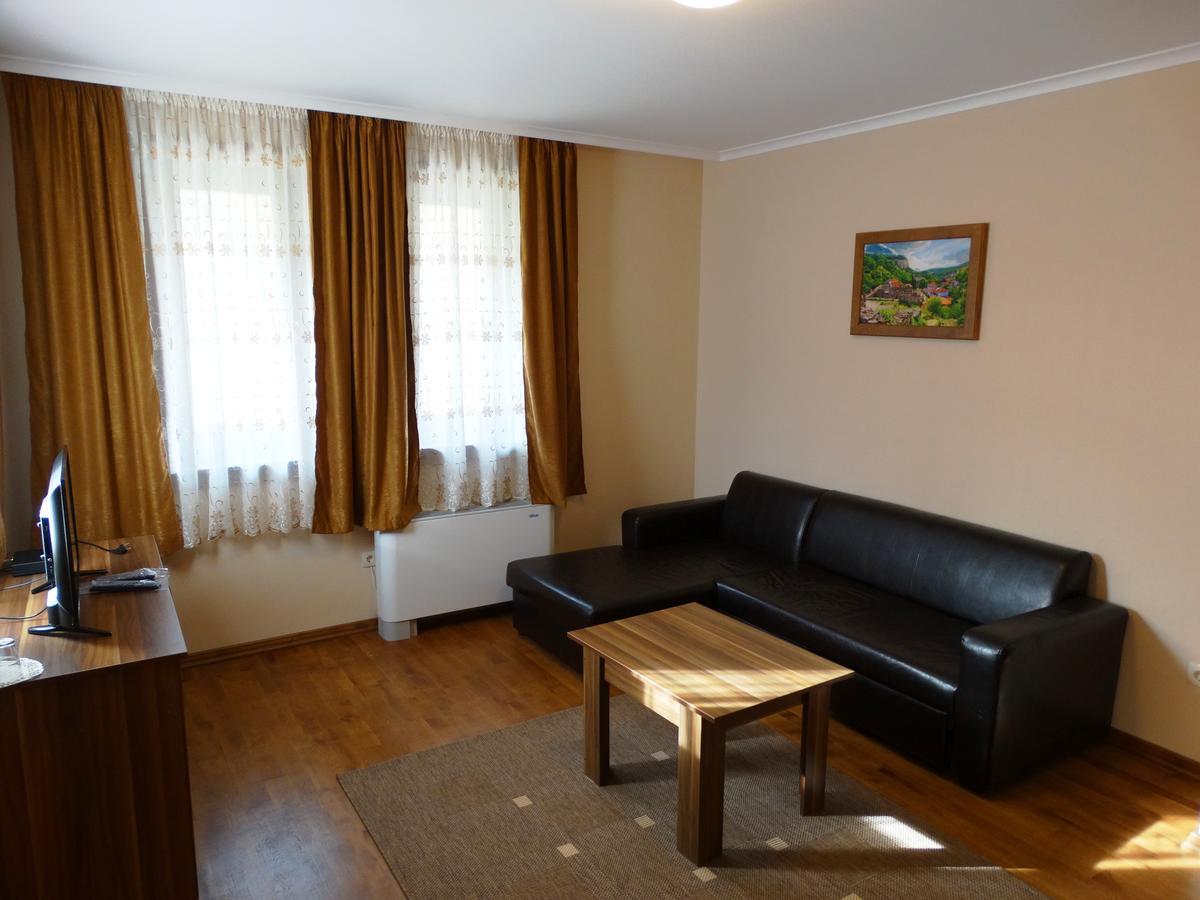Hotel Rechen Rai Мелник Екстер'єр фото
